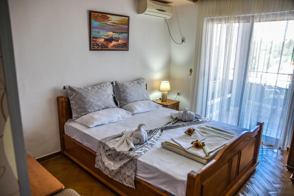 Apartments Croma Ulcinj Exterior foto