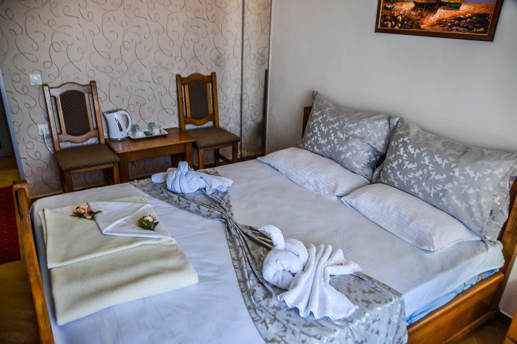 Apartments Croma Ulcinj Exterior foto